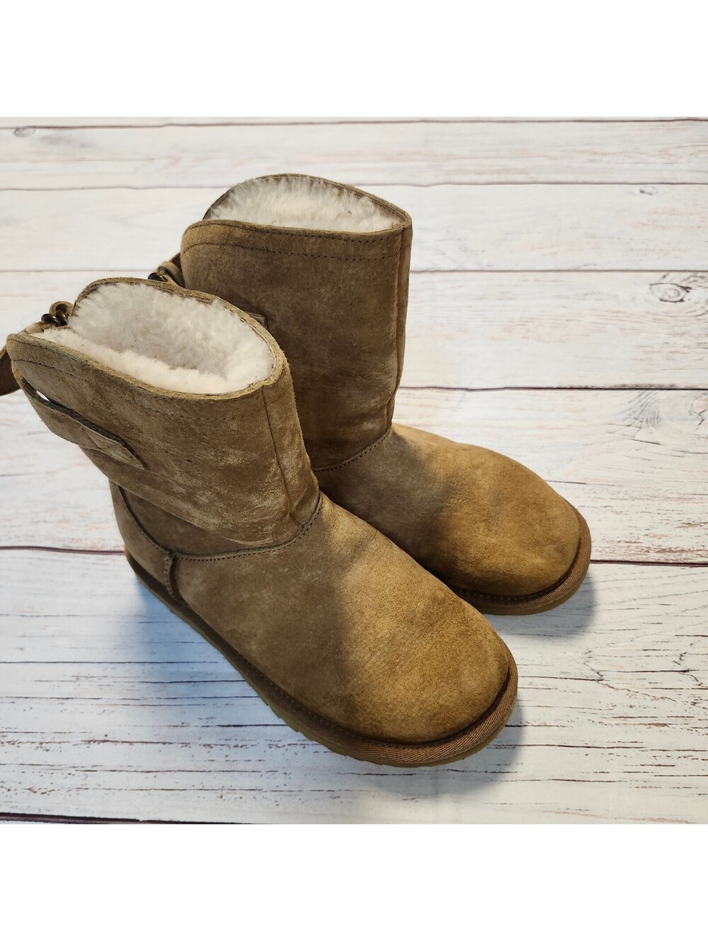 Ugg Remora Buckle Short Boots Suede Chestnut Shearling Lined Size 5